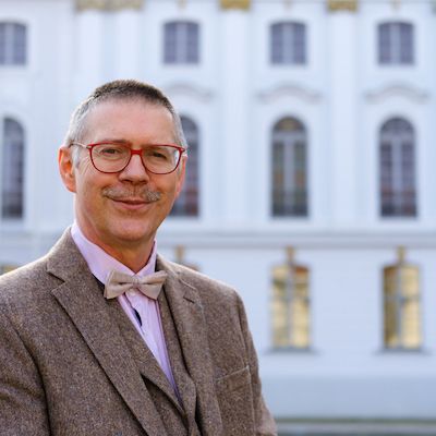 Familien-Universität mit Prof. Dr. Ralf Schneider
