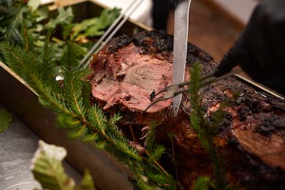 Wildspezialitäten vom Spieß